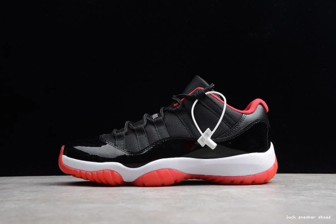 Reps LUCY 11 Red  Air Retro mens Black Low 